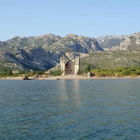 In Starigrad-paklenica 6832 * スタリグラード