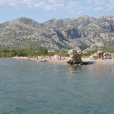 In Starigrad-paklenica 6832 Nyaraló *